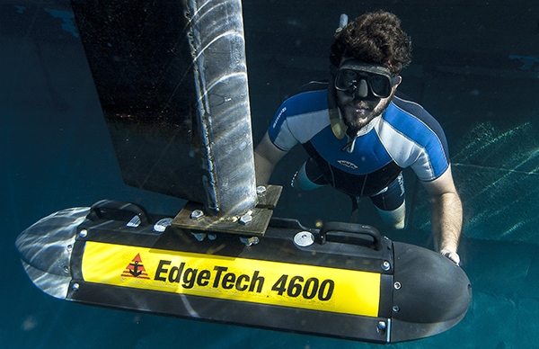 4600diver.jpg